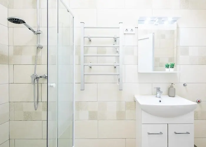 - New - Comfy Ac Apartment Budapest