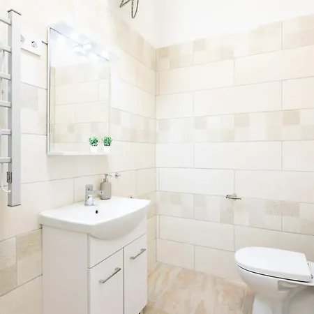 - New - Comfy Ac * Budapest